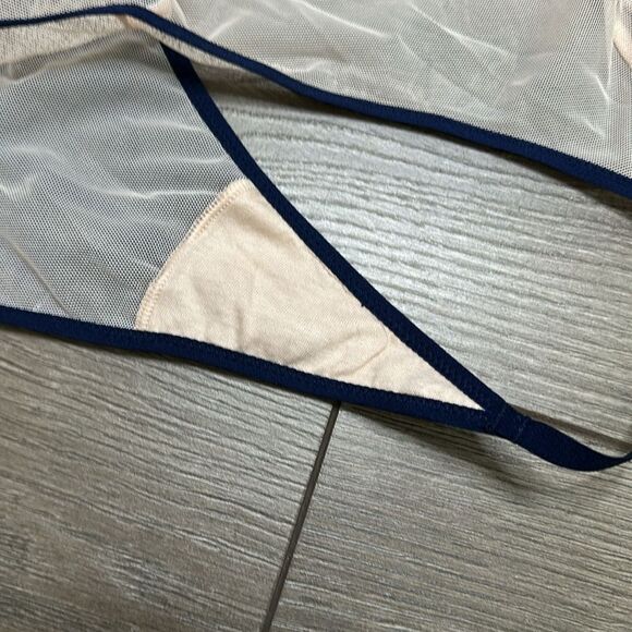 Victoria’s Secret V Wire Beige And Blue Lace V-String Teddy Bodysuit Size Medium - Picture 9 of 15